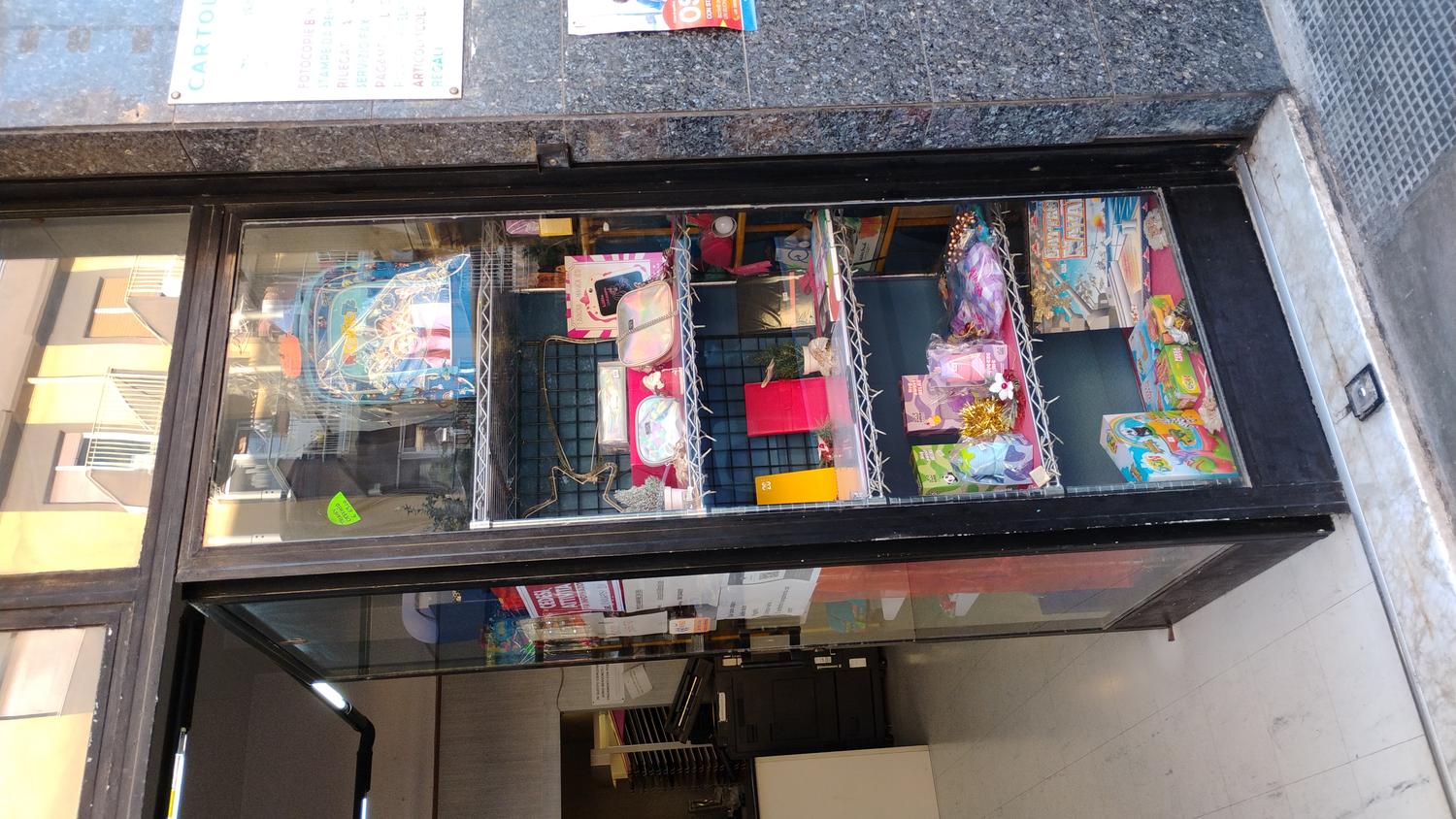 Azienda in vendita: Cedo cartoleria copisteria avviamento 30ennale per pensionamento. a Italia - Cartolerie e Copisterie - Immagine foto 3