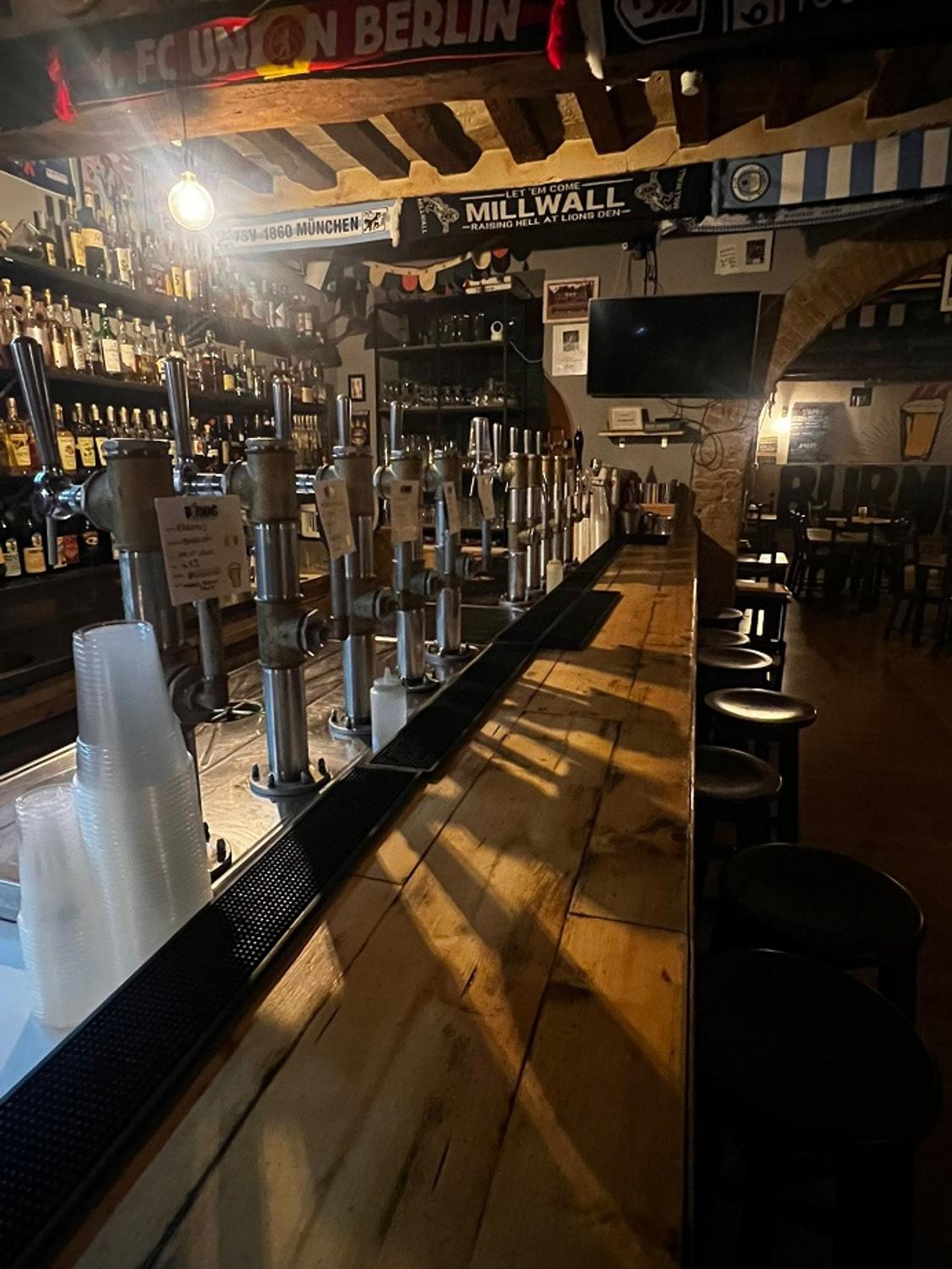 Azienda in vendita: Storica Attività Ristorante/Pub centro storico di Macerata a Italia - Ristoranti - Immagine foto 4