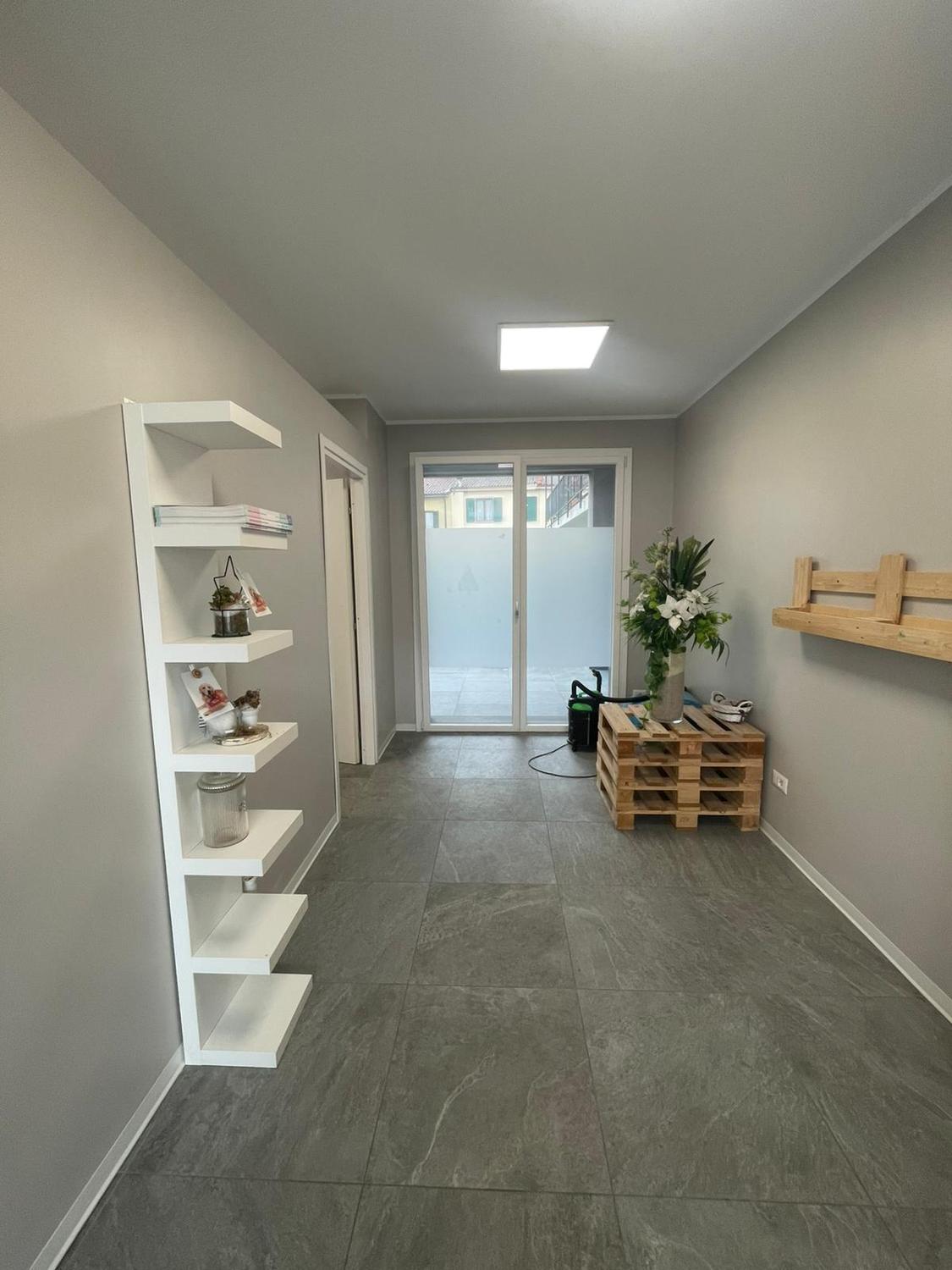 Azienda in vendita: Toelettatura per animali a Italia - Prodotti e servizi per animali - Immagine foto 3