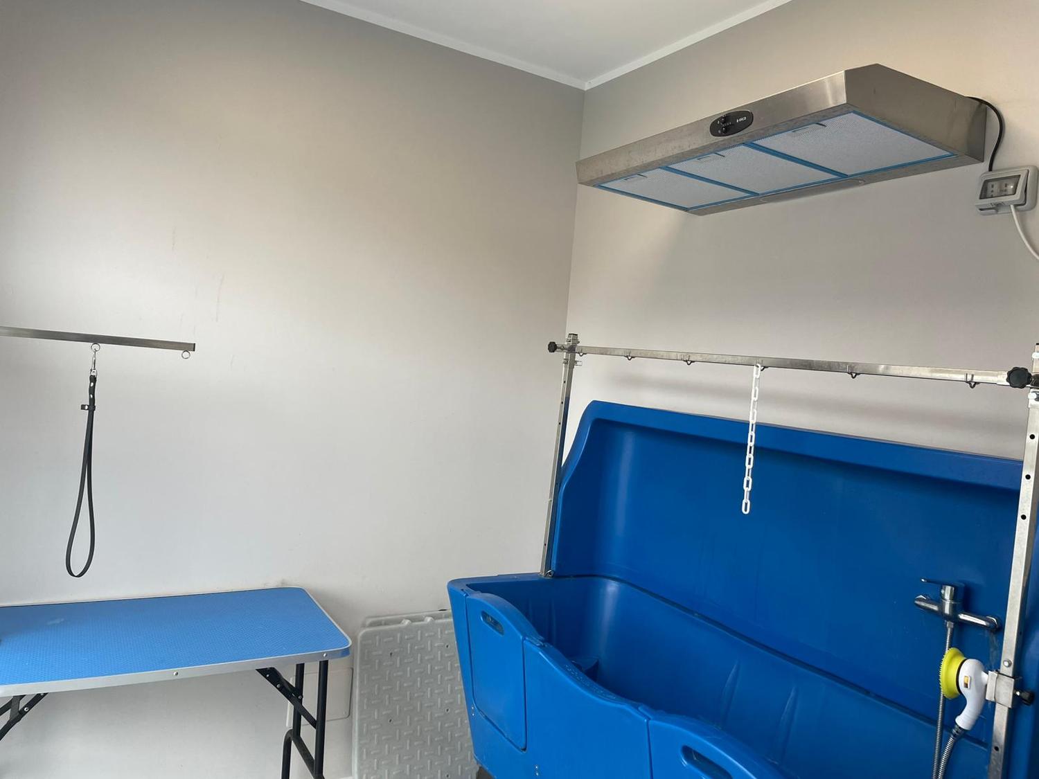 Azienda in vendita: Toelettatura per animali a Italia - Prodotti e servizi per animali - Immagine foto 4