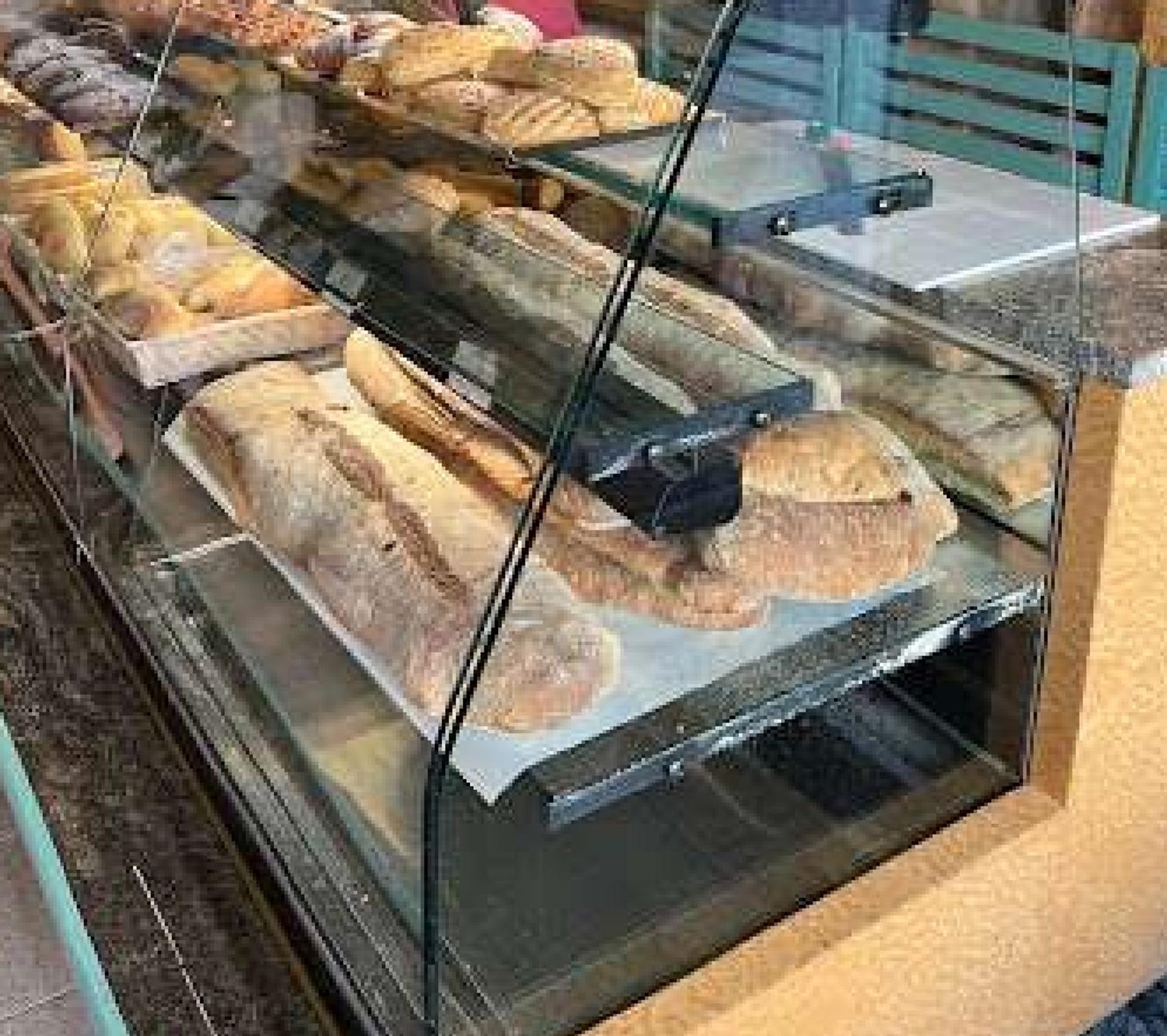 Azienda in vendita: AZIENDA FOOD PASTICCERIA GASTRONOMIA RIVENDITA E FOCACCE a Italia - Negozi - alimentari e ortofrutta - Immagine foto 3