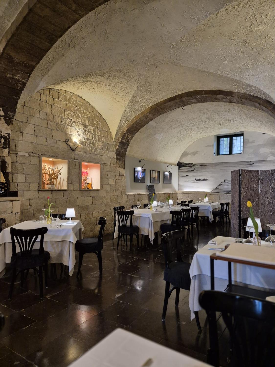 Azienda in vendita: Attività di ristorazione in centro Città a Modica bassa a Italia - Ristoranti - Immagine principale