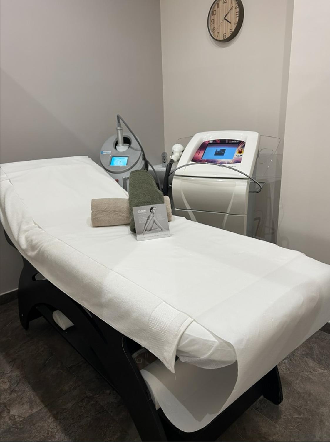 Azienda in vendita: Centro di Estetica Avanzata di Ott24 a Roma Torrino Mezzocamino.  a Italia - Centri Estetici - Immagine foto 3