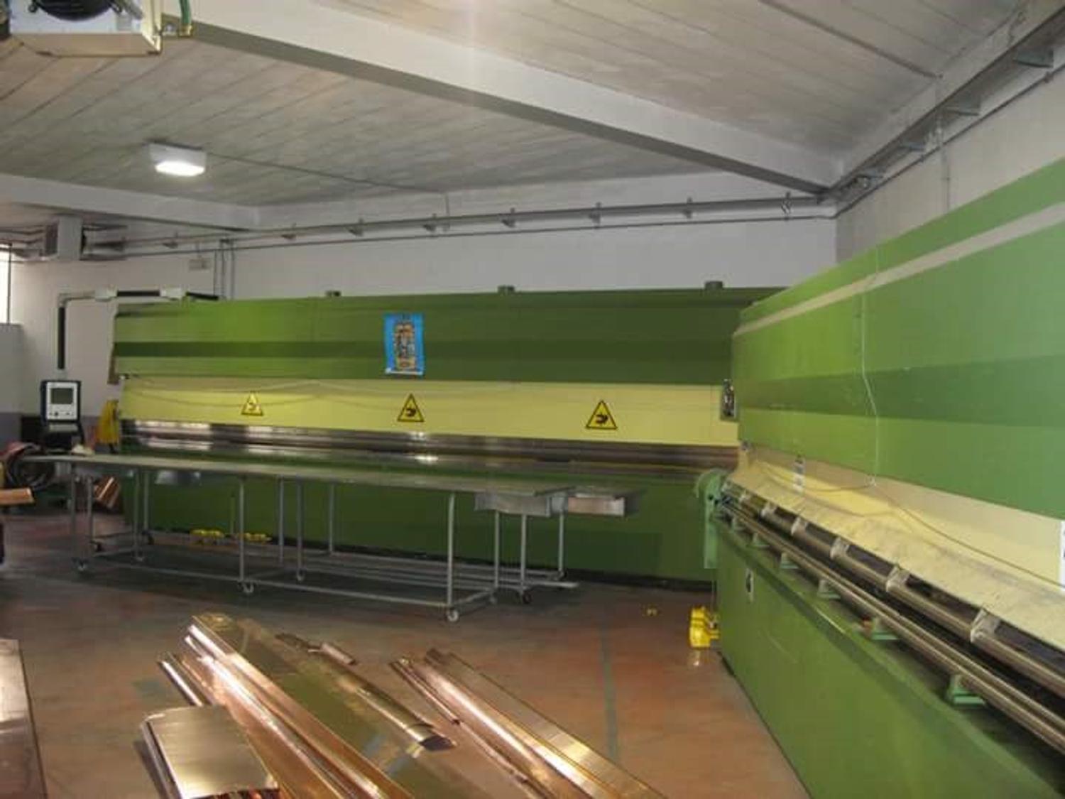 Azienda in vendita: Si vende azienda di lattoneria  a Italia - E-commerce - Immagine foto 2