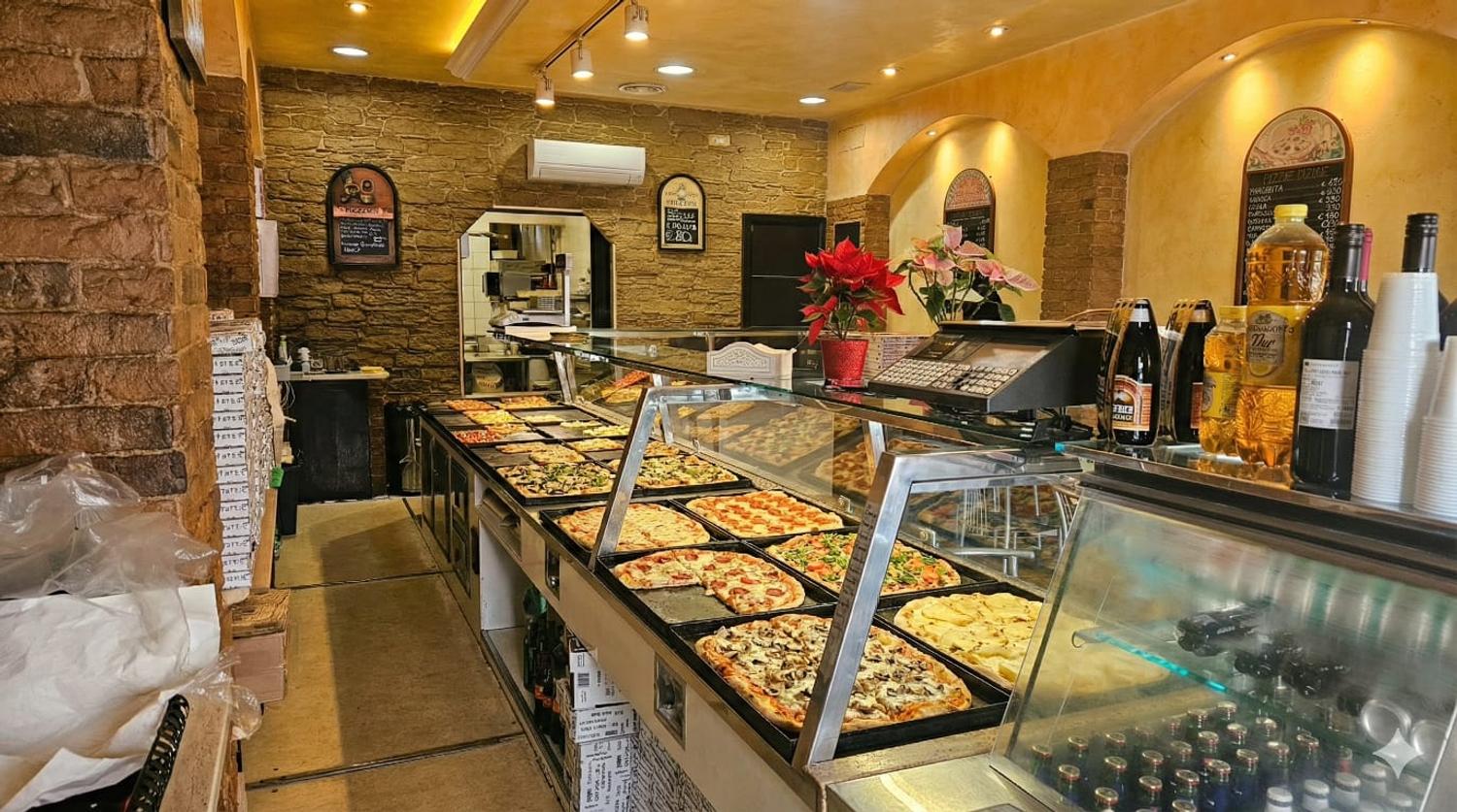 Azienda in vendita: PIZZERIA TAVOLA CALDA ( LICENZA A B ) CON 30 ANNI DI STORIA
a Italia - Pizzerie - Immagine principale