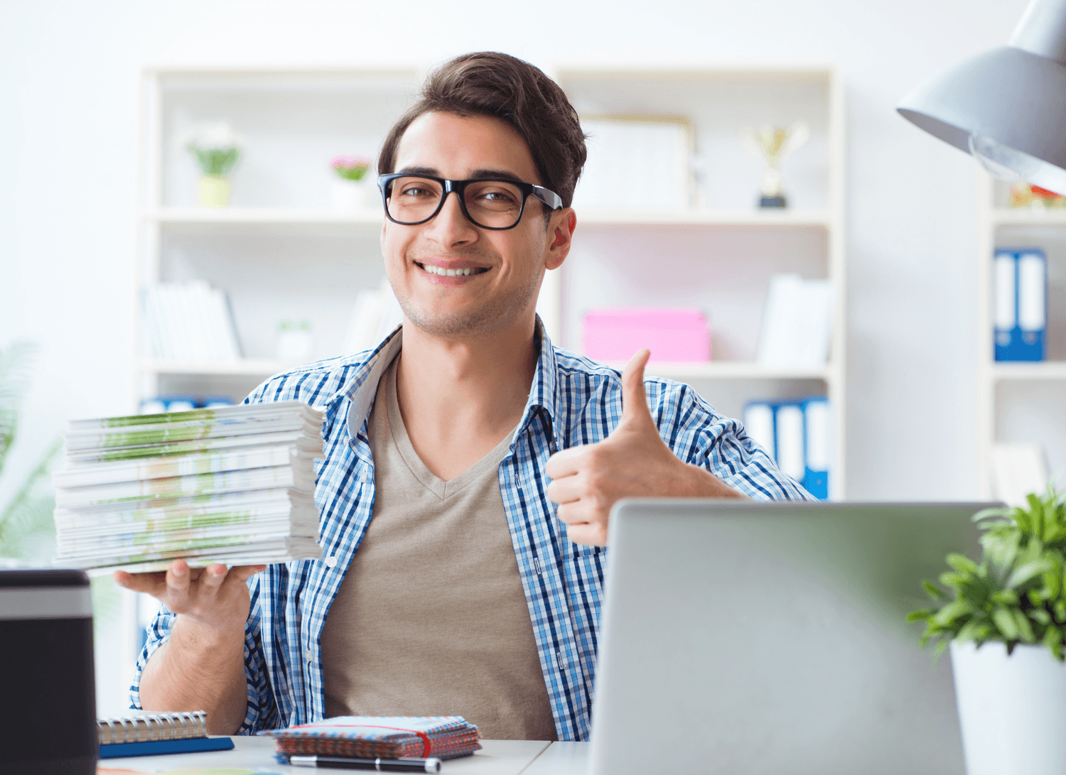 Azienda in vendita: Casa editrice indipendente ATTIVA e produttiva da 10 anni  a Italia - Editoria e stampa - Immagine principale