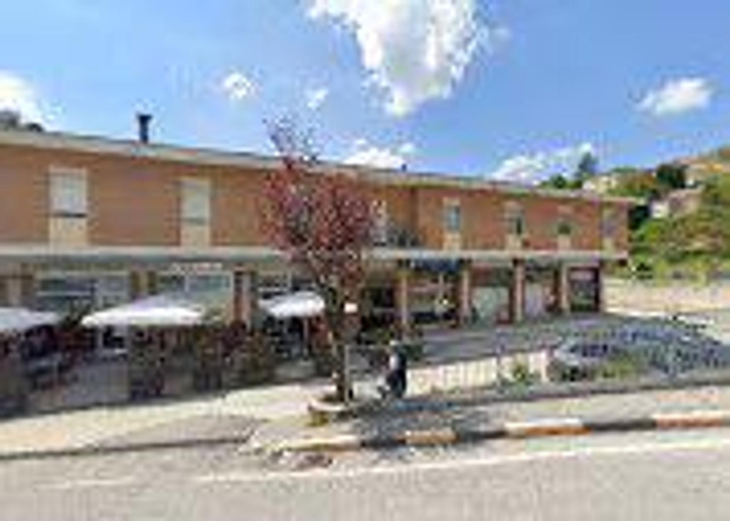 Azienda in vendita:  Lavanderia avviata da 20 anni, sana e profittevole  a Italia - Attività artigianali e professionali - Immagine foto 3