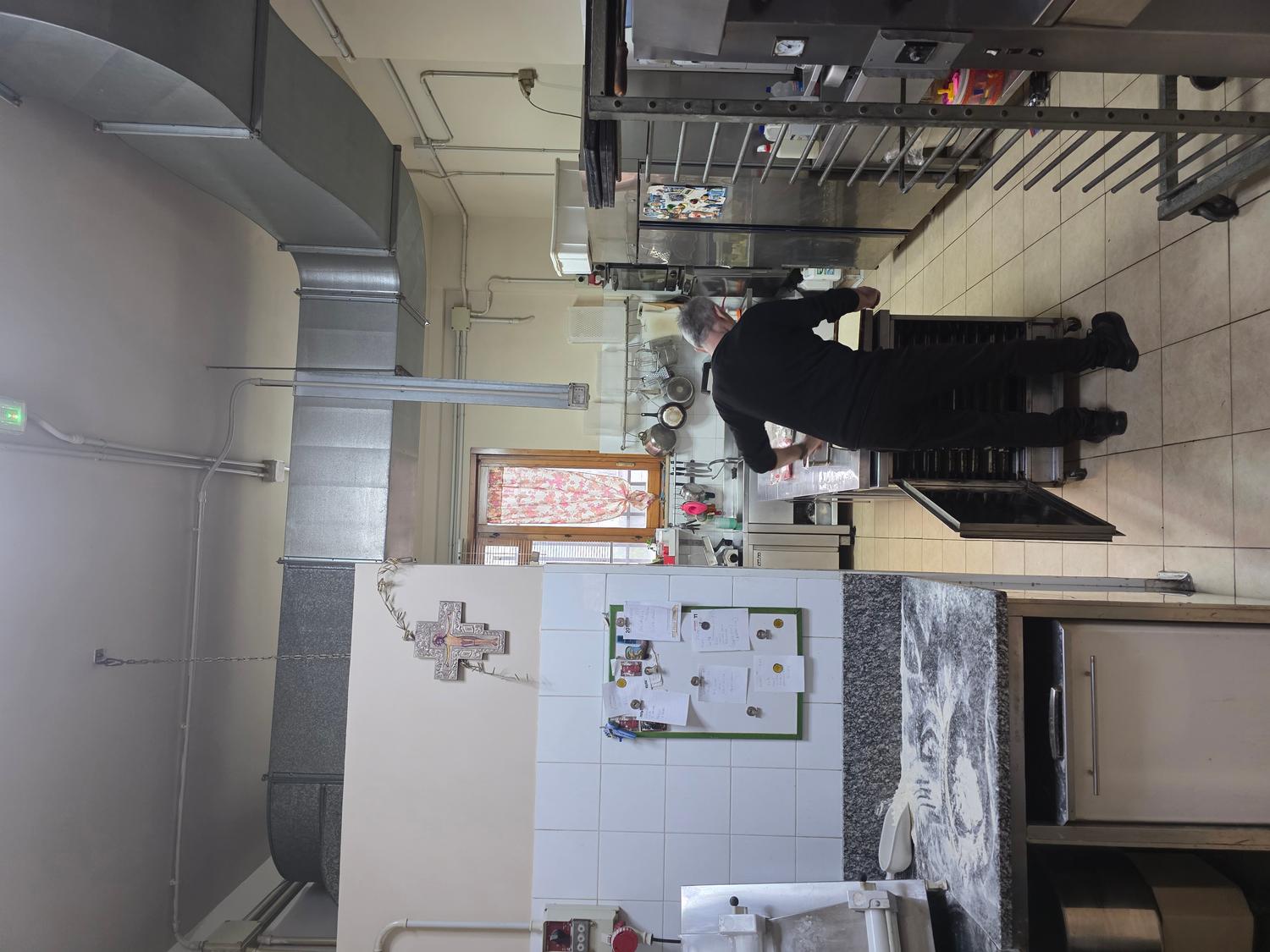 Azienda in vendita: Attività di bar, pizzeria, rosticceria e rivendita tabacchi a Italia - Bar Tabacchi - Immagine foto 2