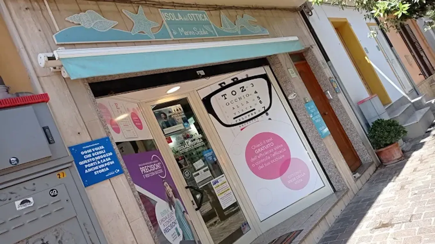 Azienda in vendita: Attività storica di ottica (64 anni) in centro storico a Italia - Ottica - Immagine principale