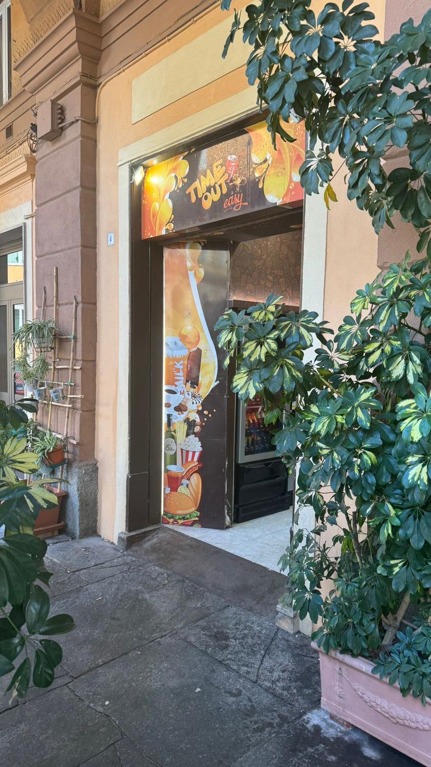 Azienda in vendita: AFFITTASI O VENDITA   4 NEGOZI AUTOMATICI H24 | SAVONA a Italia - Attività artigianali e professionali - Immagine foto 3