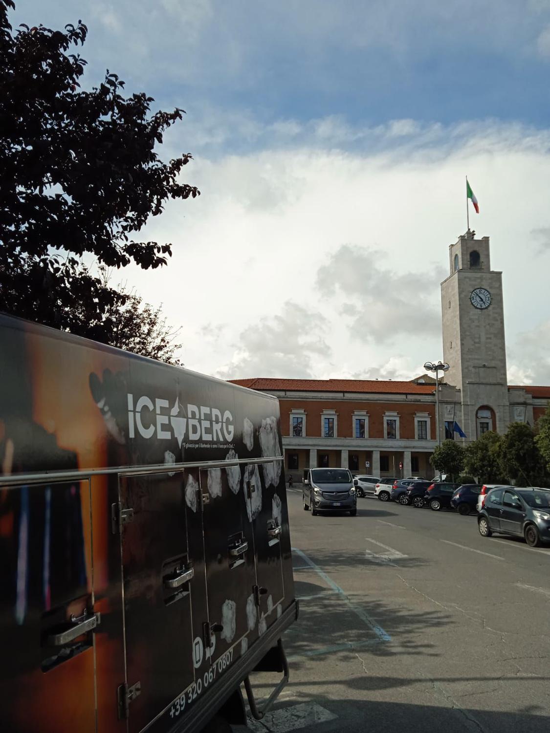 Azienda in vendita: Distribuzione e Commercializzazione Ghiaccio Alimentare a Italia - Ingrosso e Distribuzione - Immagine foto 3