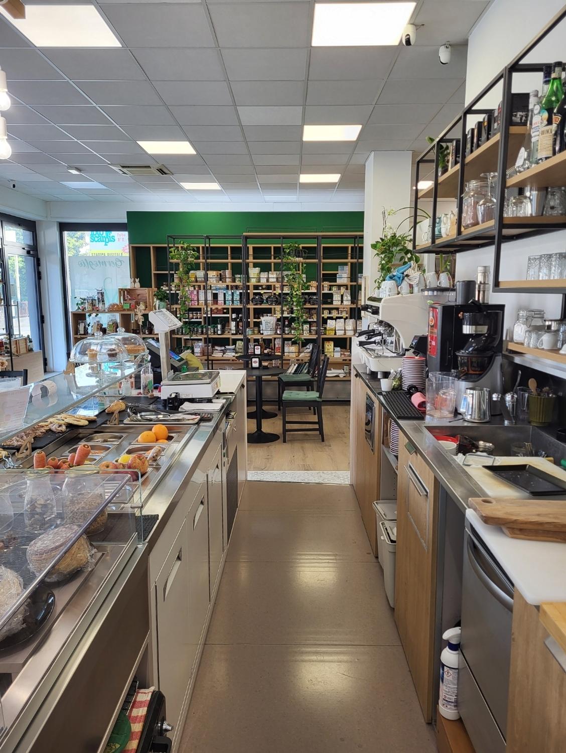 Azienda in vendita: PRIVATO CEDE ATTIVITÀ COMMERCIALE - BAR CAFÈ (Trattabile) a Italia - Bar - Immagine foto 3