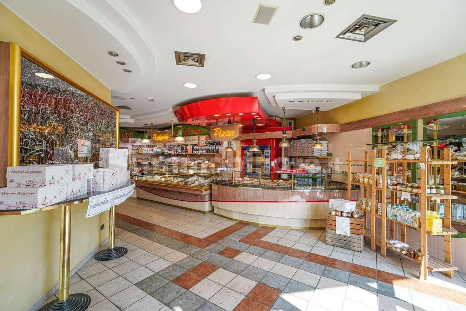 Azienda in vendita: panificio pasticceria  a Italia - Panetterie - Immagine principale