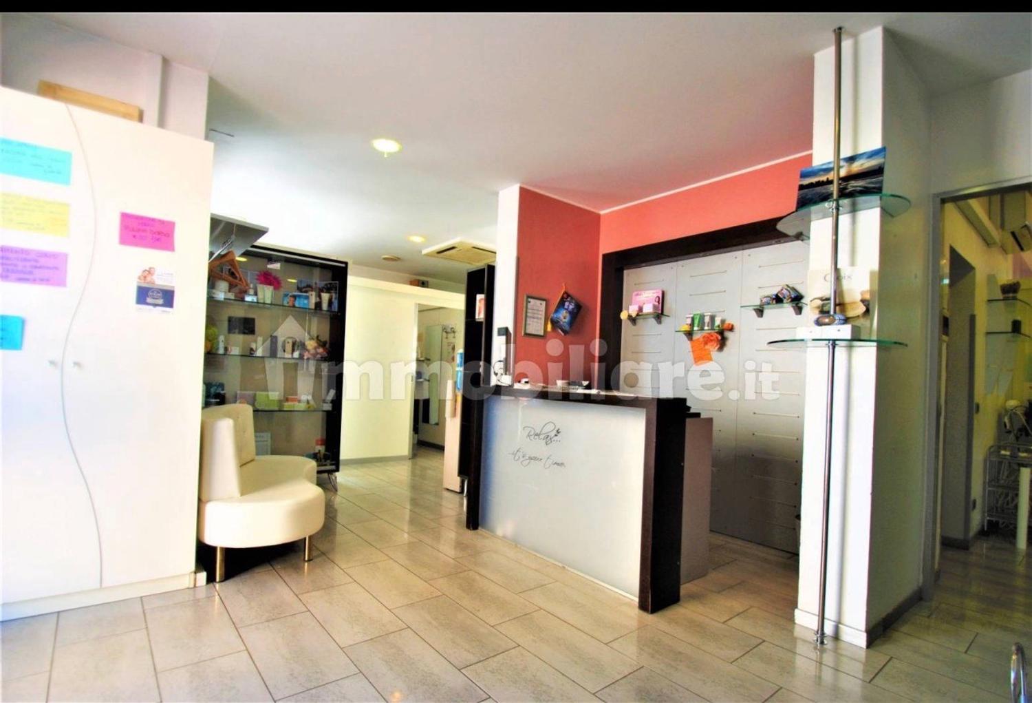 Azienda in vendita: ? Centro Estetico & Solarium “Dolce Sole” – Vendita o Gestione – a Italia - Centri Estetici - Immagine principale