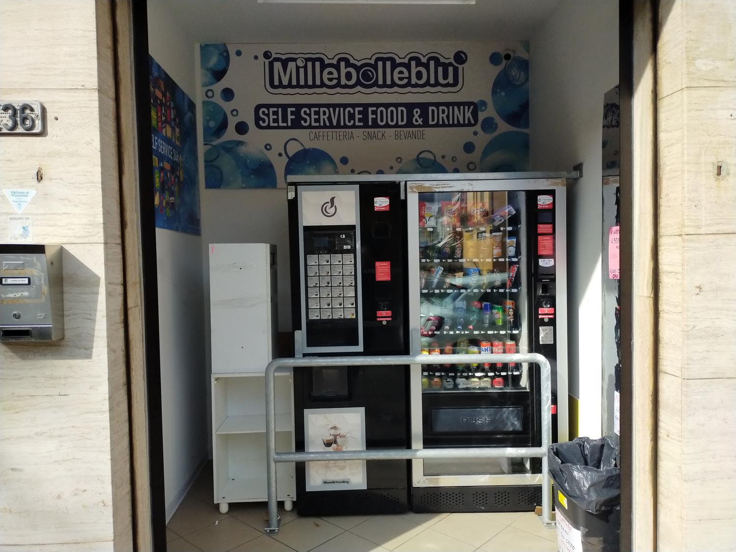 Azienda in vendita: Attività di lavanderia self service e drink food service h24 a Italia - Lavanderie - Immagine foto 3