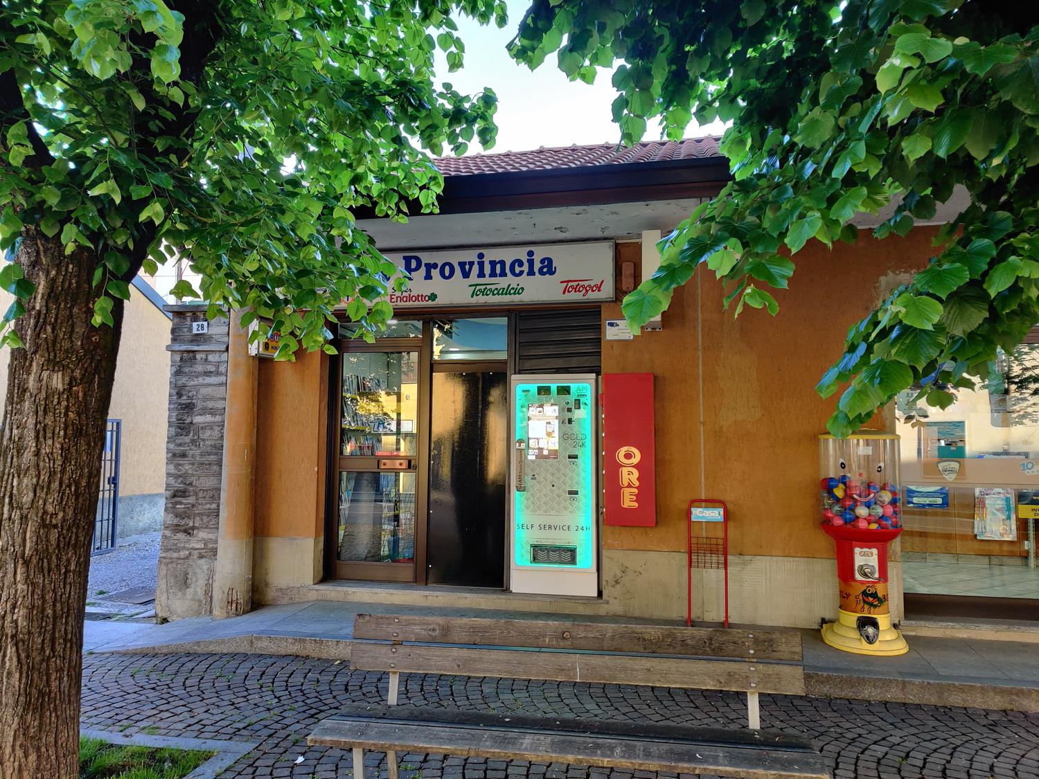 Azienda in vendita: Tabaccheria edicola e ricevitoria a Italia - Tabaccherie - Immagine foto 4