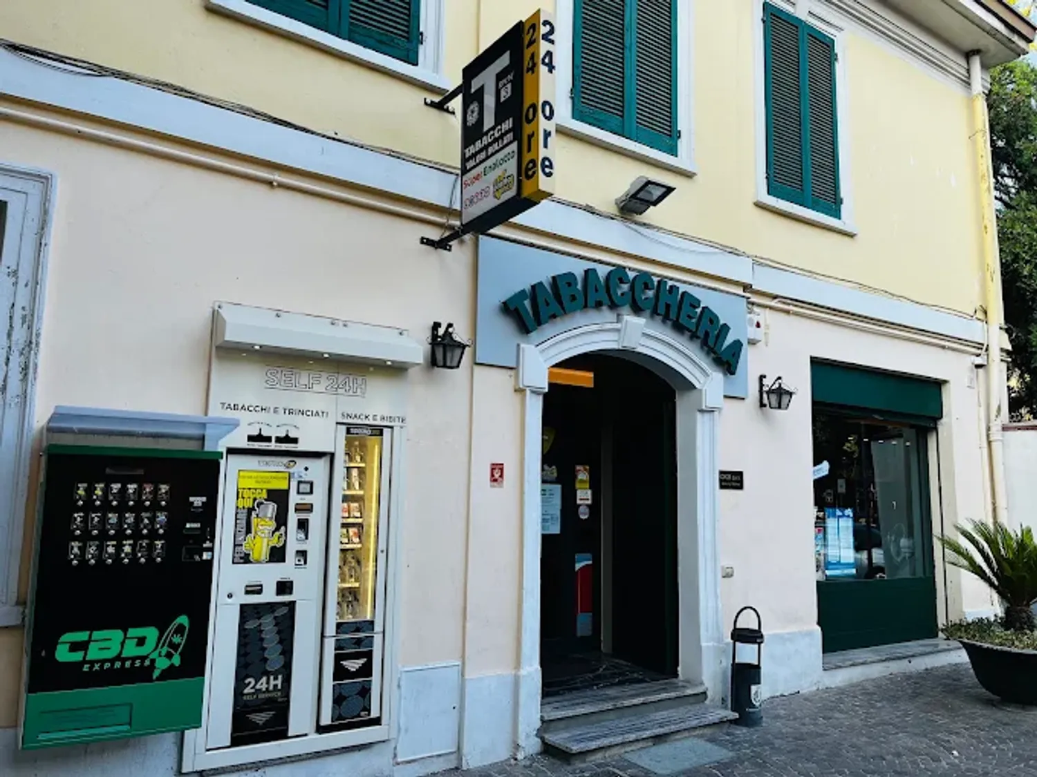 Azienda in vendita: Vendesi attività Bar Tabacchi a Italia - Bar Tabacchi - Immagine principale