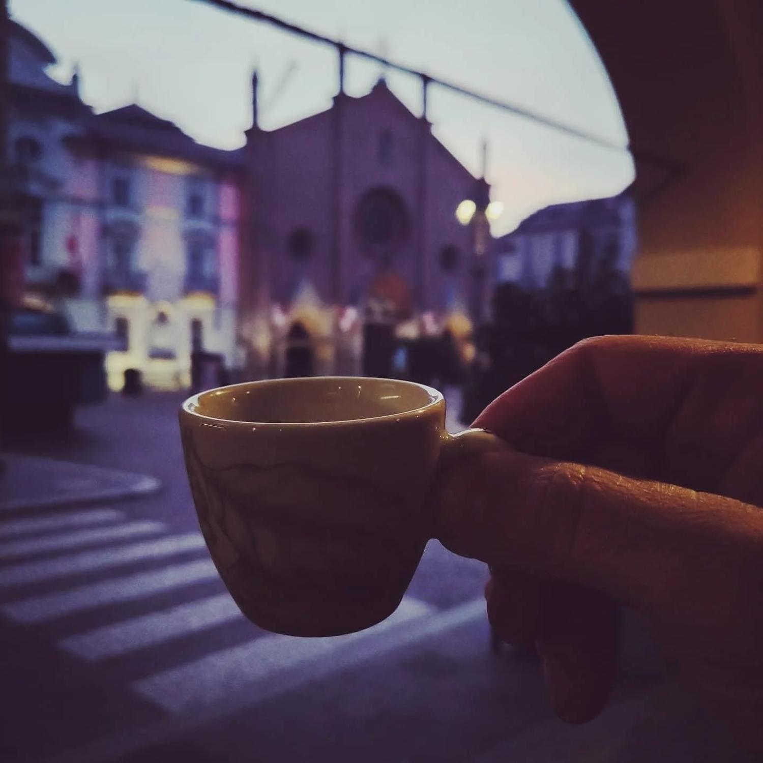 Azienda in vendita: Affermata attività bar nel centro di Asti a Italia - Bar - Immagine foto 2