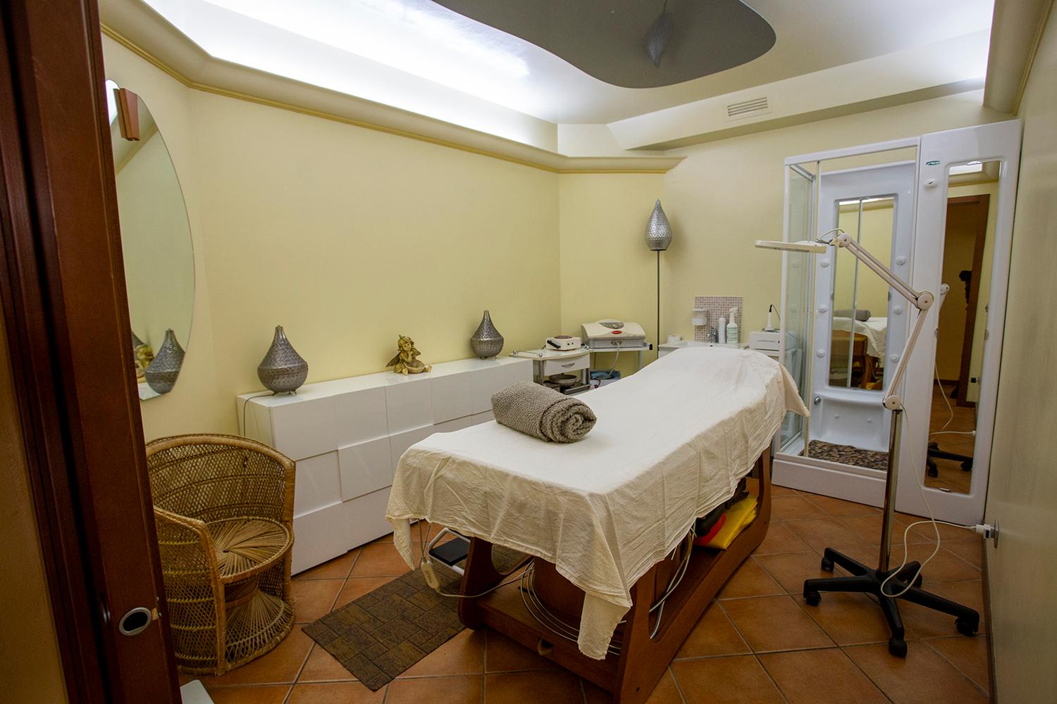 Azienda in vendita: Ottima opportunità per imprenditori settore benessere e salute a Italia - Centri Estetici - Immagine foto 3