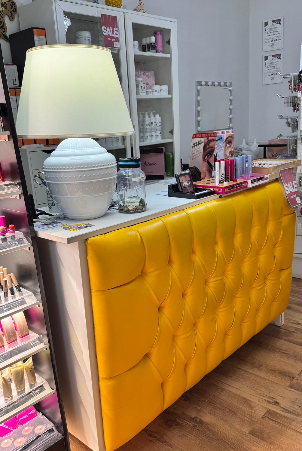 Azienda in vendita: Vendesi attività di Centro estetico a Italia - Centri Estetici - Immagine principale