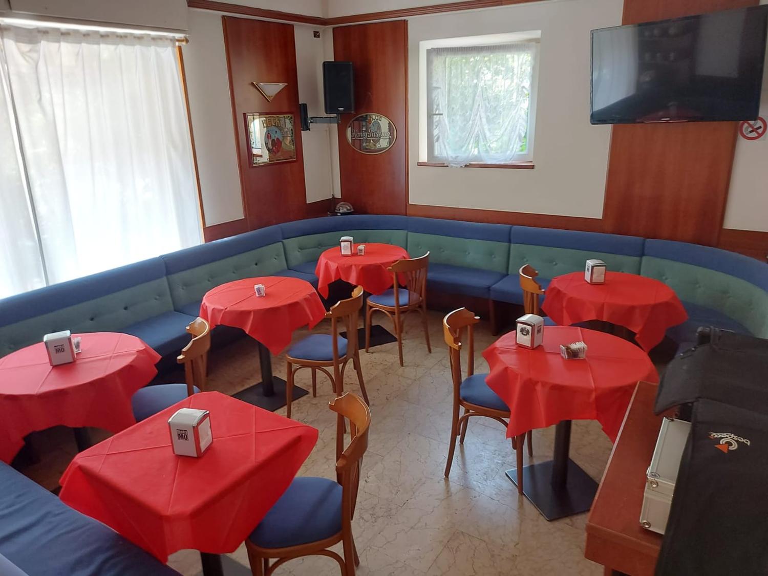 Azienda in vendita: Attivitá di Bar e pasti veloci a Italia - Bar - Immagine foto 3