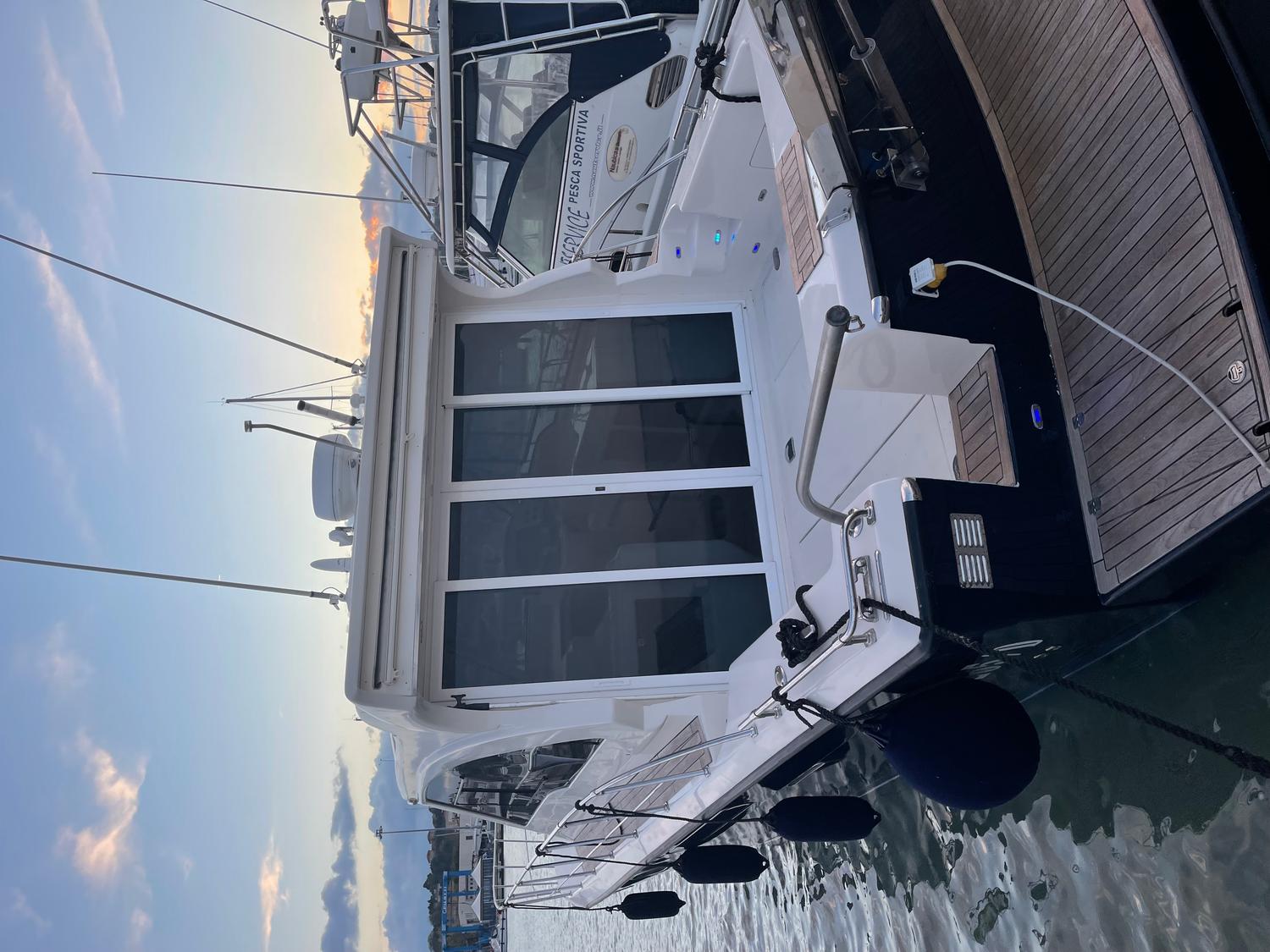 Azienda in vendita: Attività di charter/eventi in barca  a Italia - Servizi turistici - Immagine foto 2