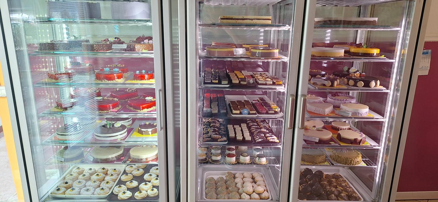 Azienda in vendita: Pasticceria e gelateria specializzata nelle intolleranze a Italia - Pasticcerie - Immagine foto 3