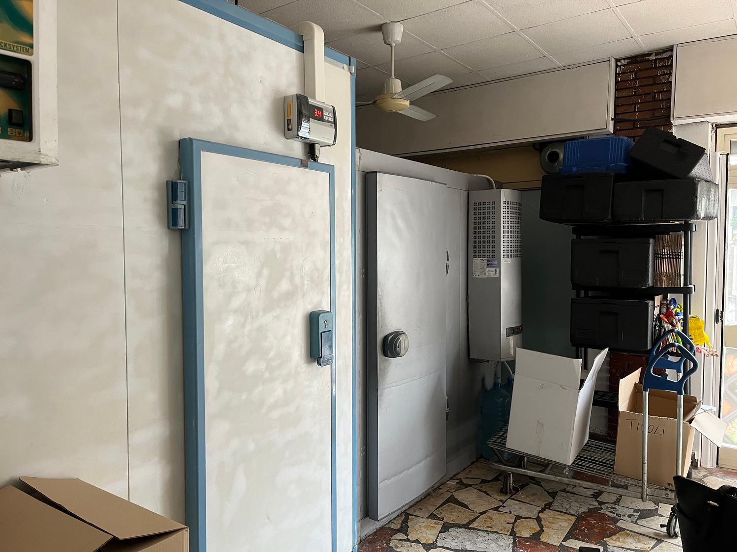 Azienda in vendita: Gastronomia con produzione ATM e catering, Clienti attivi, Lazio  a Italia - Attività artigianali e professionali - Immagine foto 4