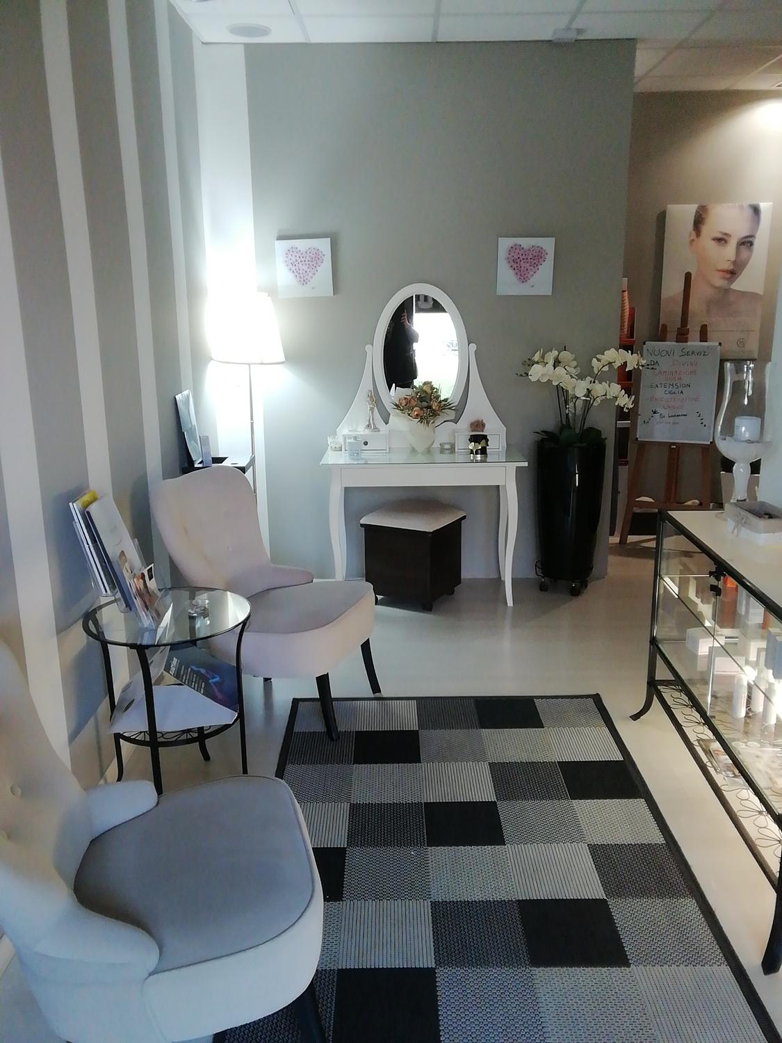 Azienda in vendita: Centro estetico e benessere a Italia - Centri Estetici - Immagine foto 2