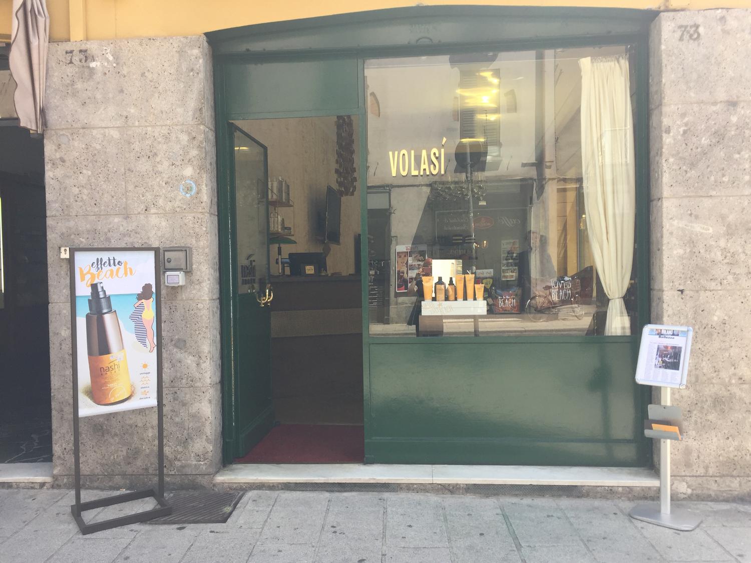 Azienda in vendita: Salone di parrucchiere prestigioso in strada nuova centro Pavia . a Italia - Centri Estetici - Immagine foto 3