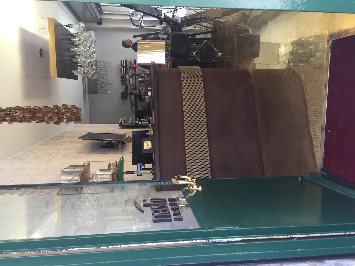 Azienda in vendita: Salone di parrucchiere prestigioso in strada nuova centro Pavia . a Italia - Centri Estetici - Immagine foto 4