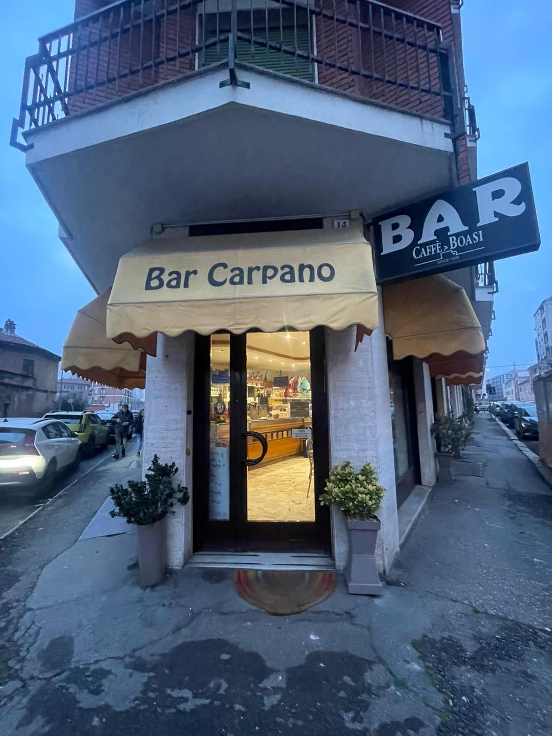 Azienda in vendita: Cedesi Licenza Storico Bar Caffetteria a Italia - Bar - Immagine foto 2