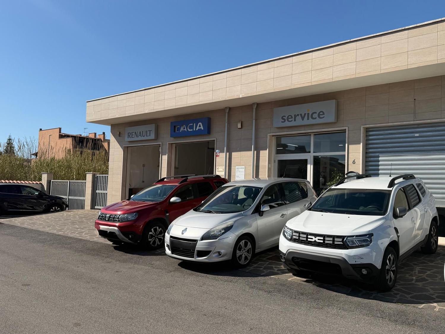 Azienda in vendita: Officina autorizzata Renault Dacia a Italia - Officine Meccaniche - Immagine principale
