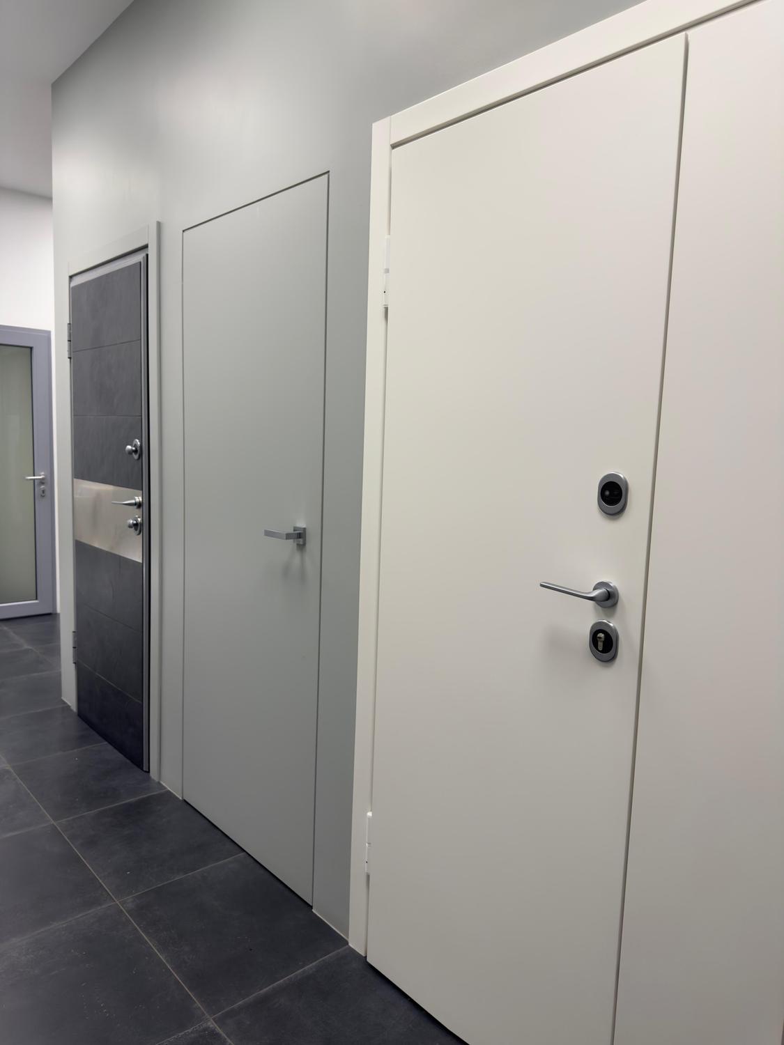 Azienda in vendita: Vendesi attività - showroom di infissi zona San Giovanni a Italia - Materiali Edili e Showroom - Immagine foto 4