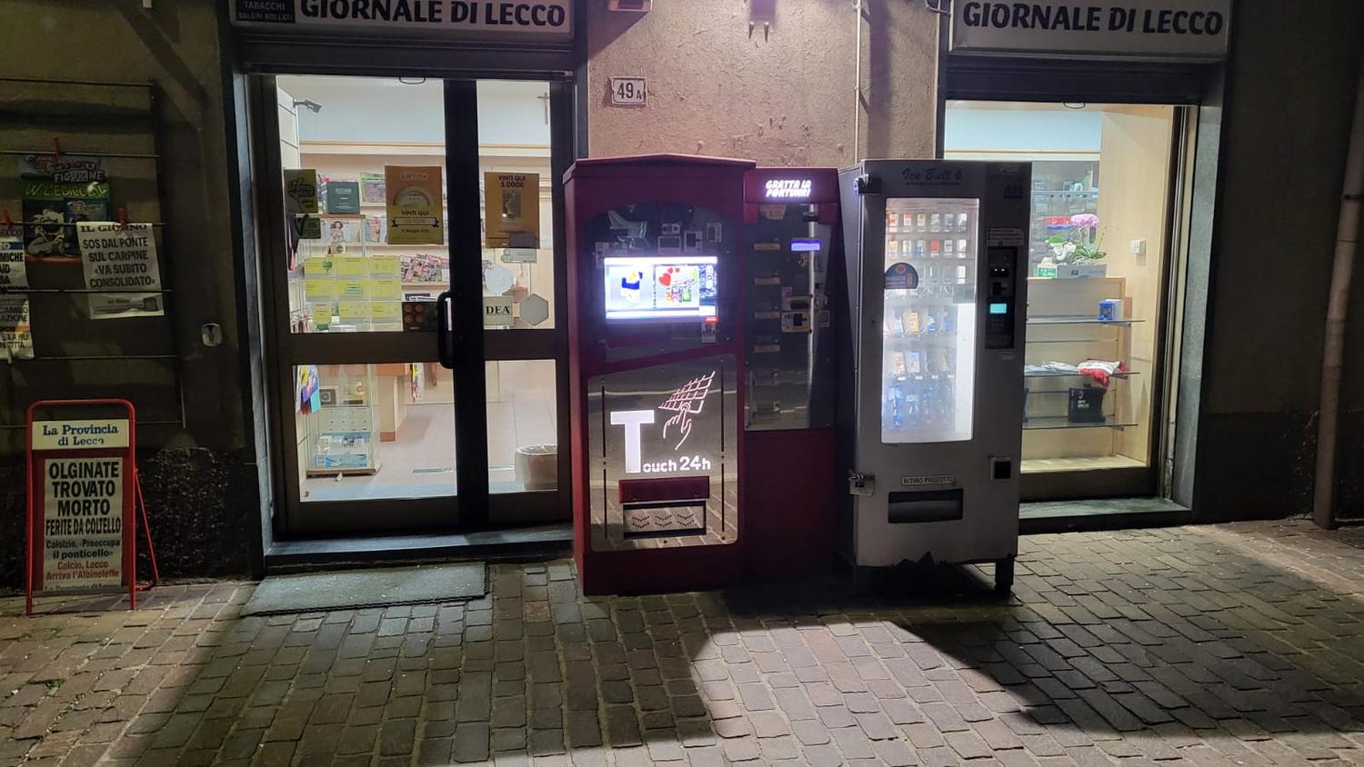 Azienda in vendita: Tabaccheria in zona molto frequentata con clientela di fiducia a Italia - Bar Tabacchi - Immagine foto 3