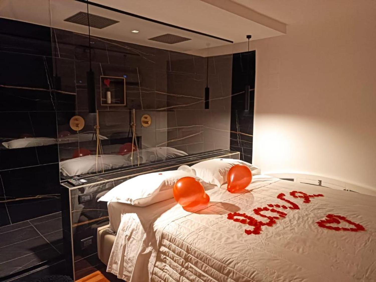 Azienda in vendita: Appartamento adibito a locazione turistica con 2 accesi autonomi a Italia - Affittacamere - Immagine foto 4