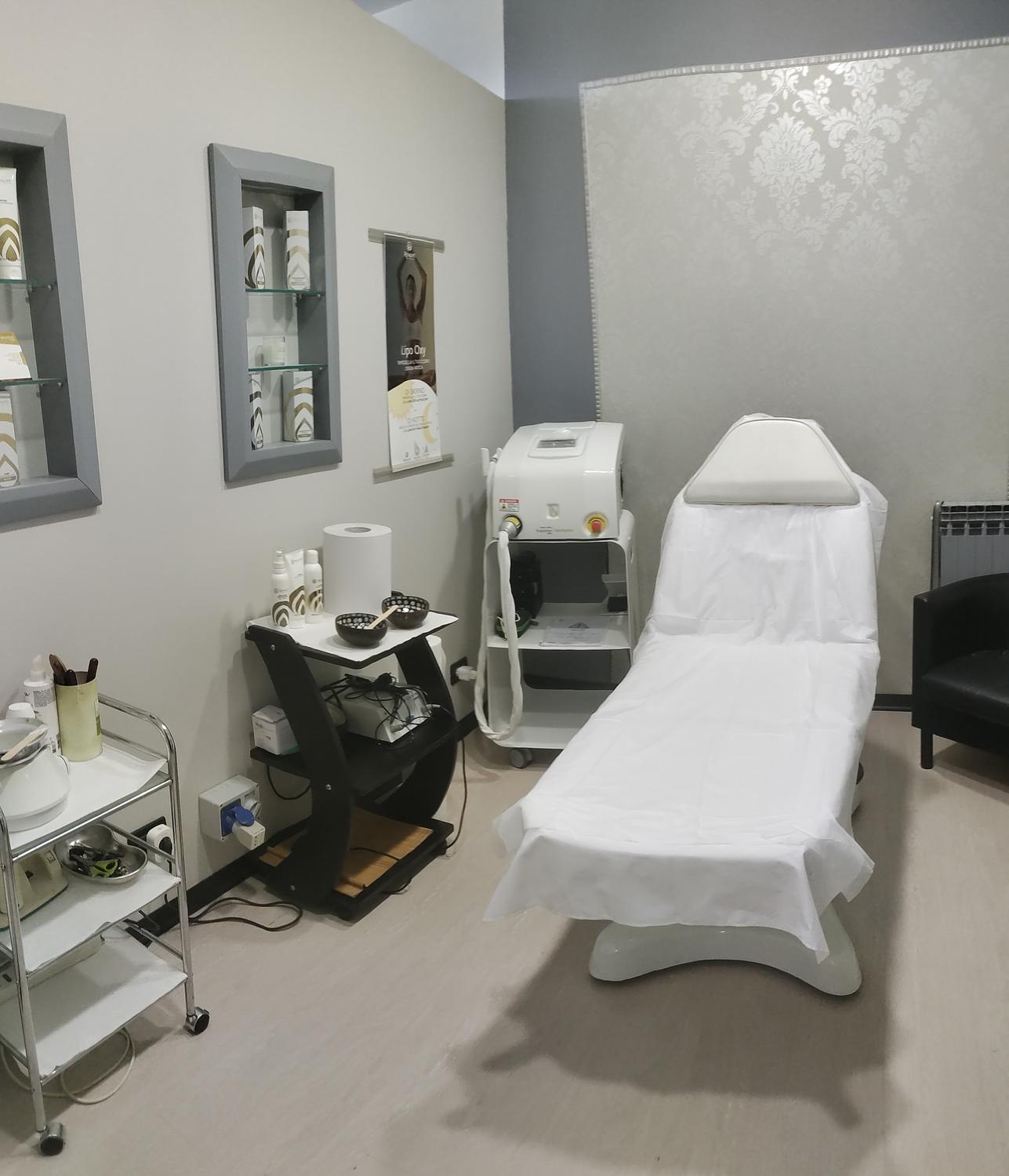 Azienda in vendita: Cedesi attività Centro Estetico a due passi da Ciriè  a Italia - Centri Estetici - Immagine foto 4