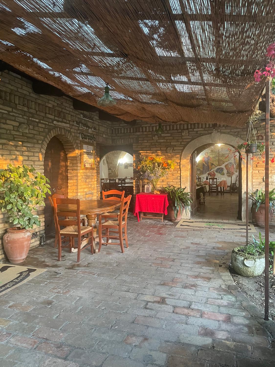 Azienda in vendita: Splendido Agriturismo in vendita a Italia - Agriturismi - Immagine principale