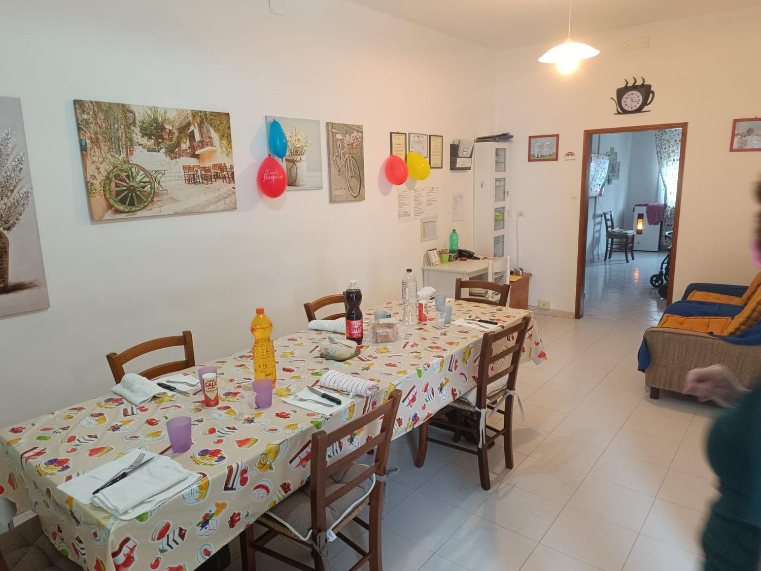 Azienda in vendita: Casa Famiglia per Anziani Autosufficienti  a Italia - Altro - Immagine principale