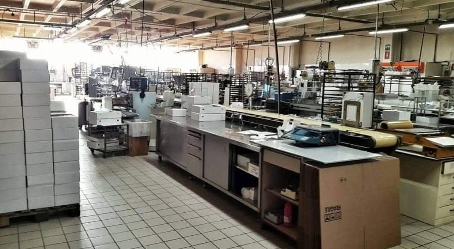 Azienda in vendita: Vendesi laboratorio produzione pasticceria                 a Italia - Pasticcerie - Immagine principale