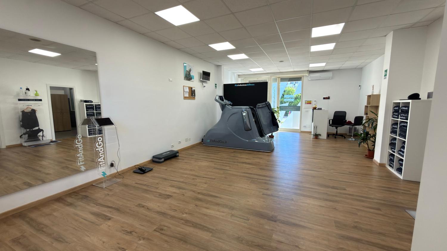 Azienda in vendita: ATTIVITA' SPORTIVA A POCHI PASSI DAL CENTRO a Italia - Palestre - Immagine foto 3