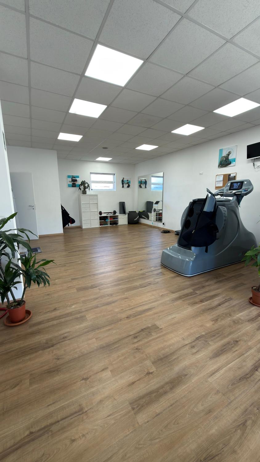 Azienda in vendita: ATTIVITA' SPORTIVA A POCHI PASSI DAL CENTRO a Italia - Palestre - Immagine foto 4