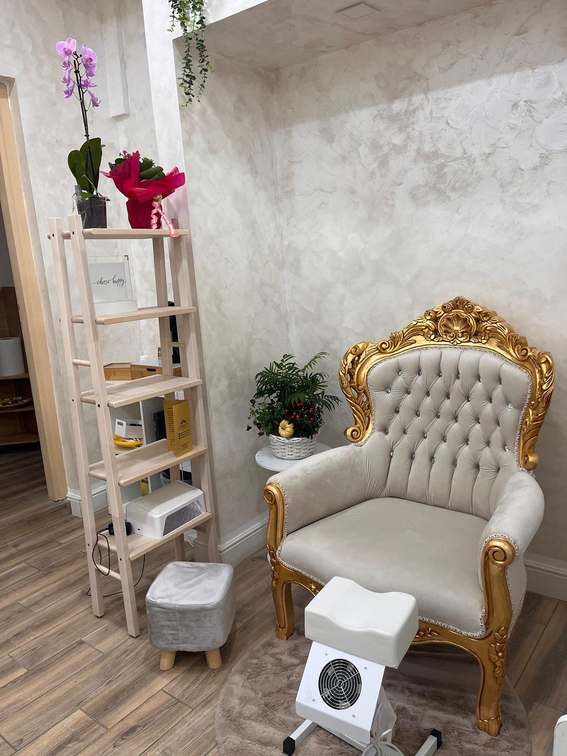 Azienda in vendita: Cedo Centro Estetico Appio Claudio per trasferimento.Avviatissimo a Italia - Centri Estetici - Immagine foto 3