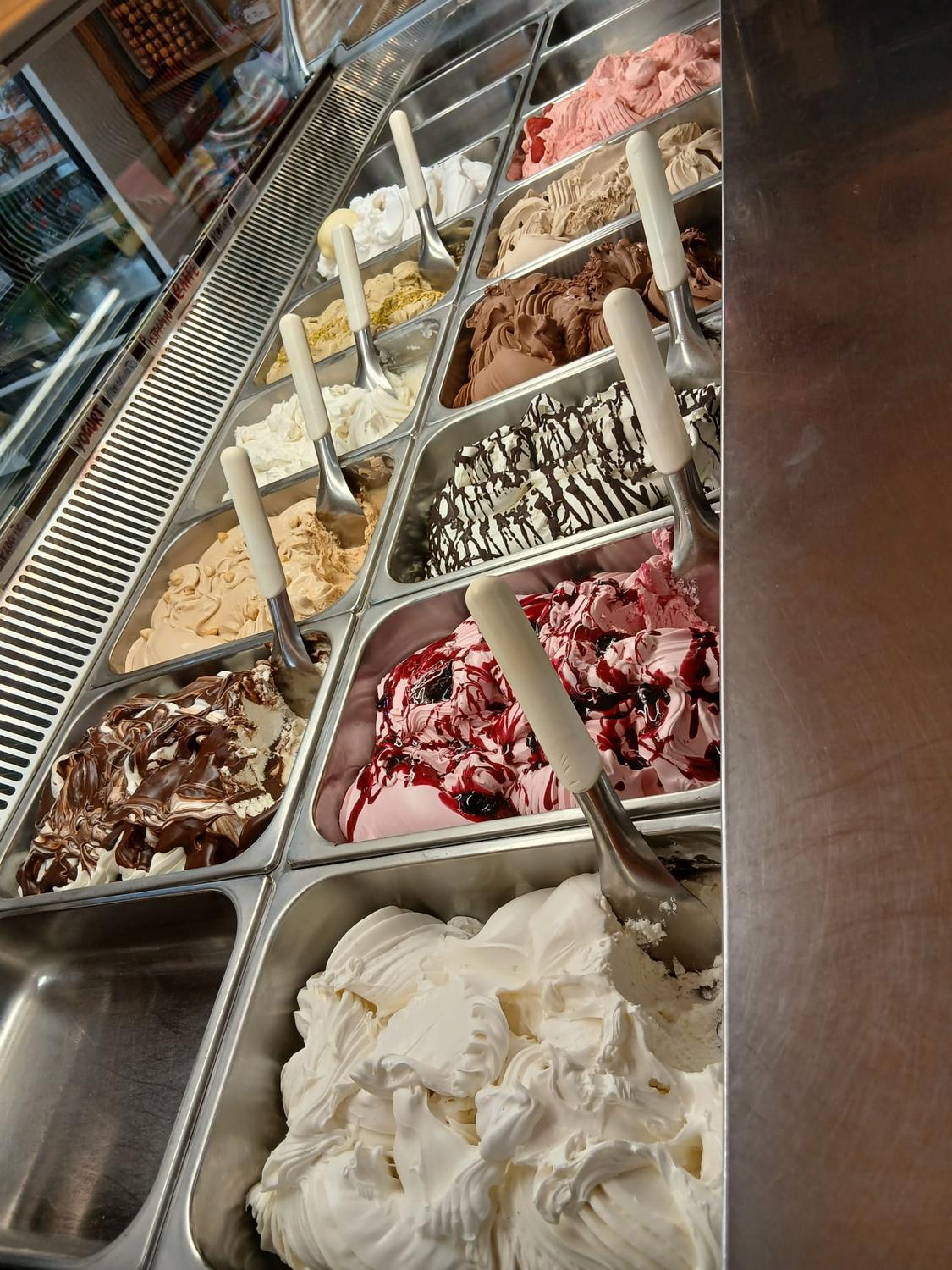 Azienda in vendita: Attività di bar e Gelateria artigianale produzione propria a Italia - Bar - Immagine foto 4
