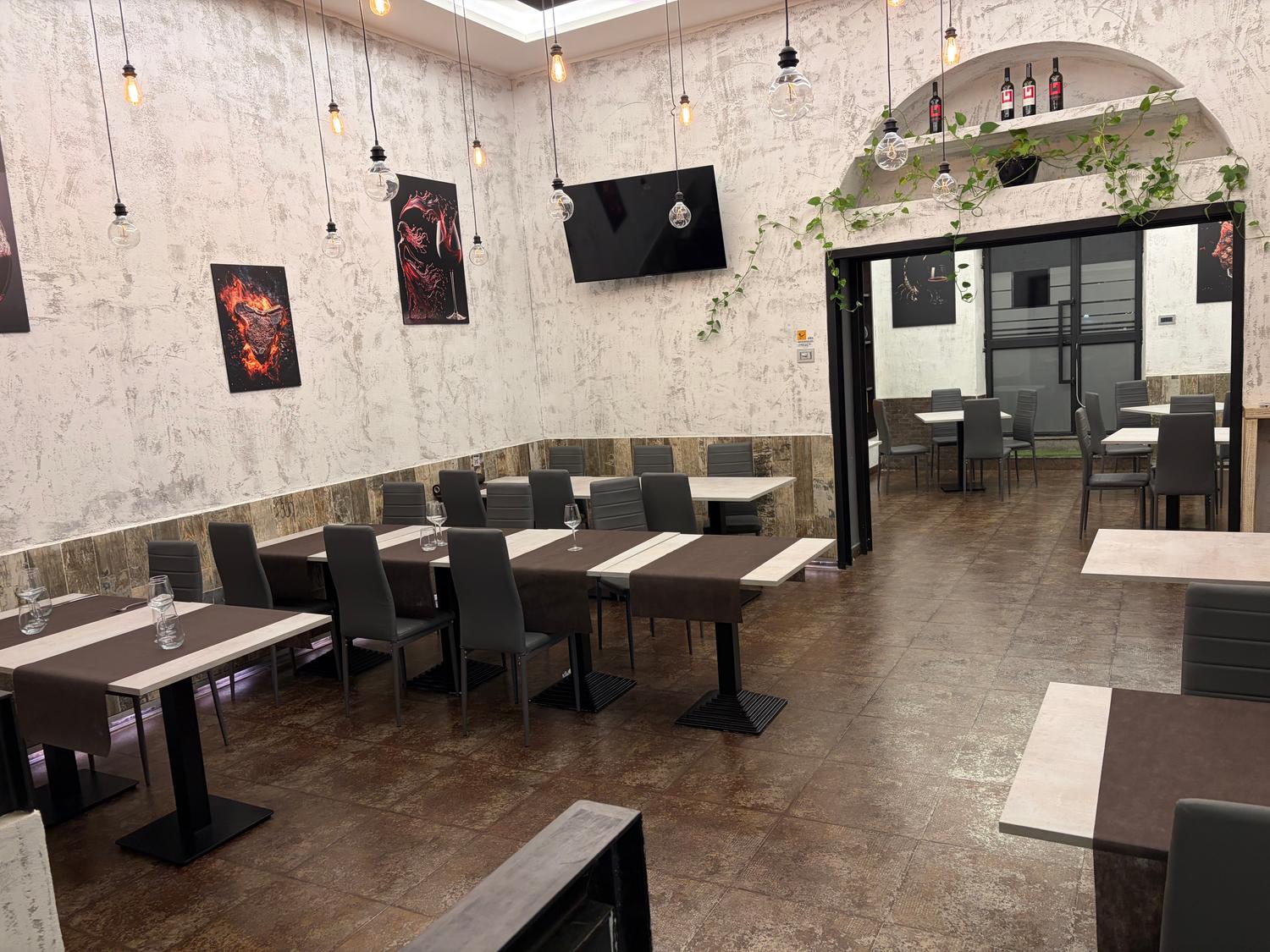 Azienda in vendita: Ristorante e cocktail bar 300mq a Italia - Ristoranti - Immagine foto 4