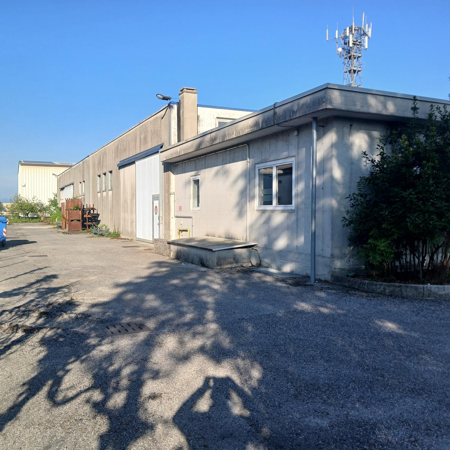Azienda in vendita: Produzione Coltelleria Friuli | 1-3M€ | Brand reg. USA | Immobile a Italia - Attività industriali e fabbriche - Immagine foto 2