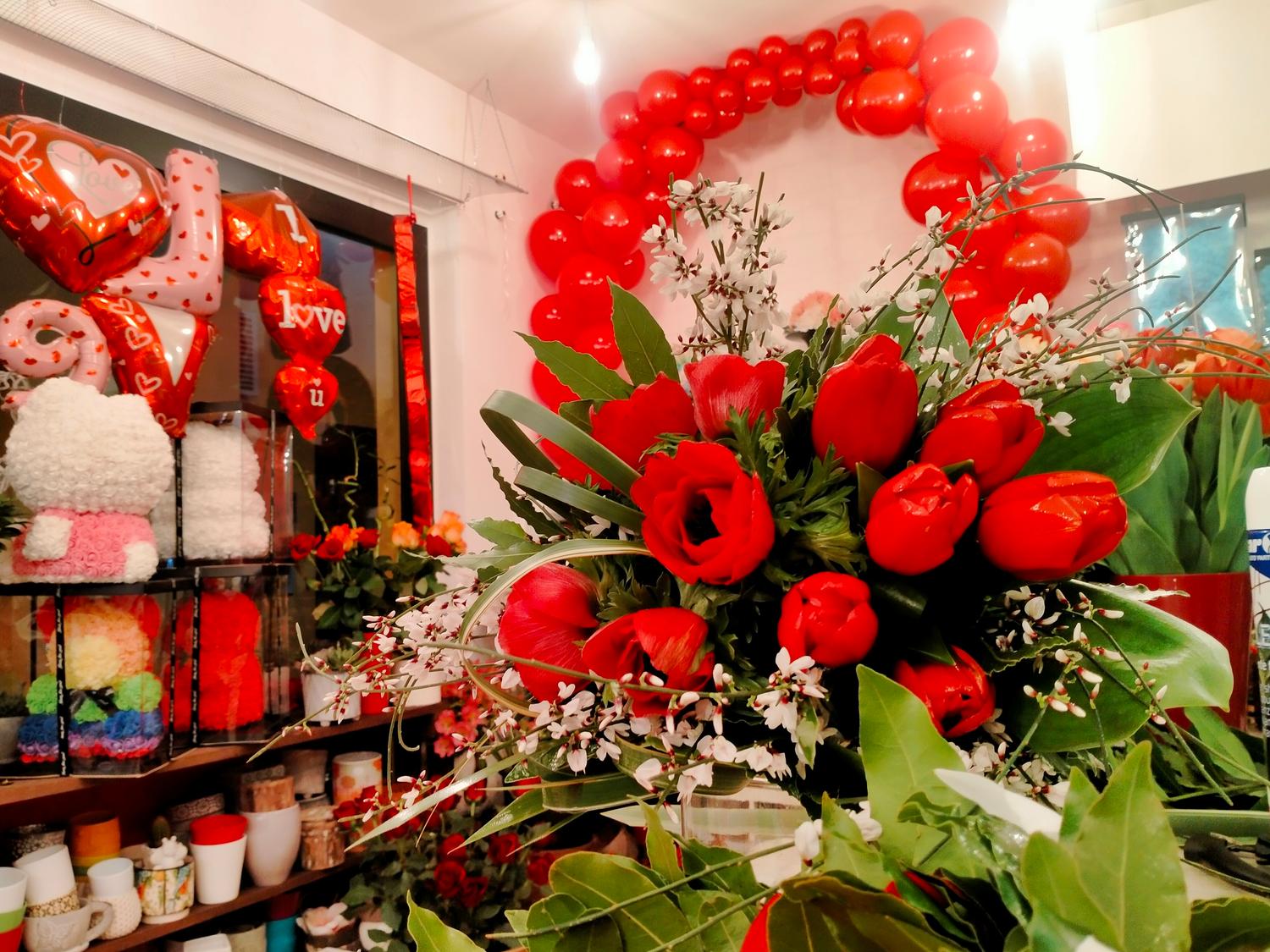 Azienda in vendita: Attività di fiori,piante e articoli da regalo a Italia - Fiorai e Garden Center - Immagine foto 2