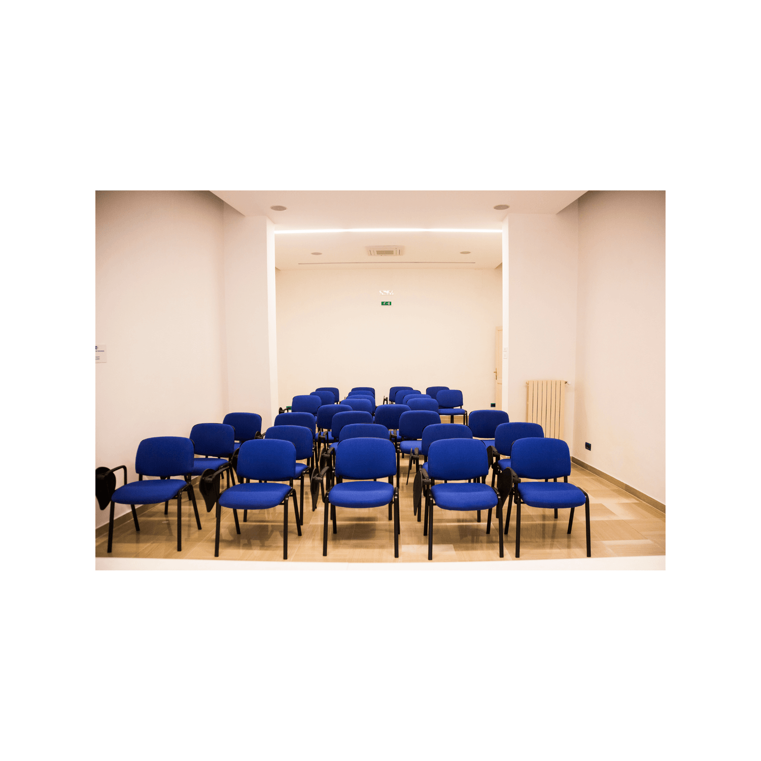 Azienda in vendita: Accademia di formazione accreditata alla Regione Puglia a Italia - Attività di formazione e istruzione - Immagine foto 2