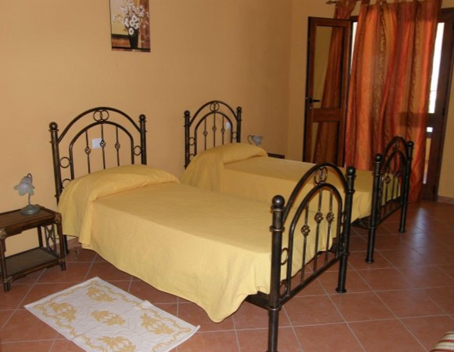 Azienda in vendita: Hotel con ristorante in vendita a Fluminimaggiore – a Italia - Hotel - Immagine foto 4