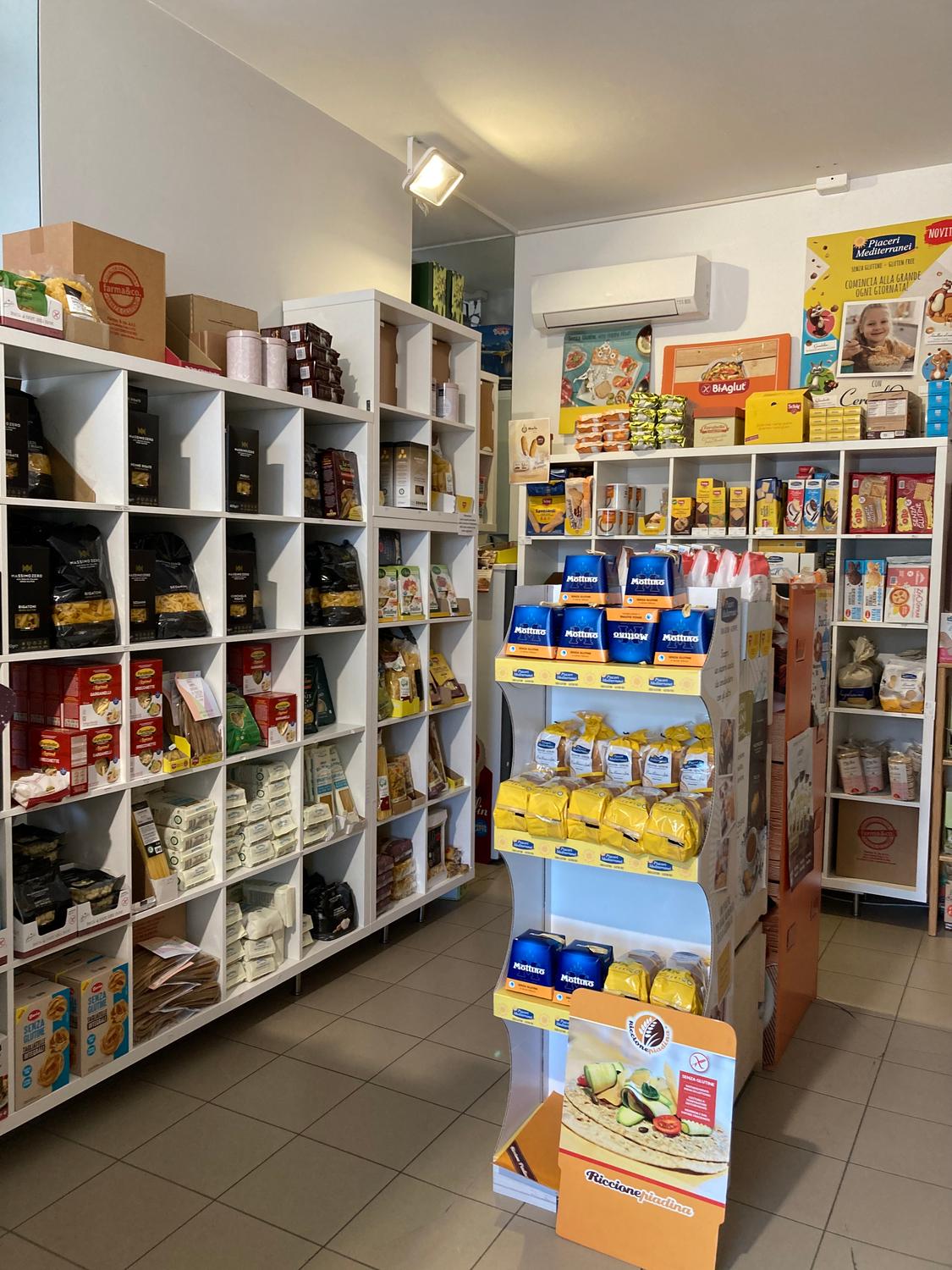 Azienda in vendita: Alimenti senza glutine-detergenti casa-cosmesi marchi prestigiosi a Italia - Negozi - alimentari e ortofrutta - Immagine principale